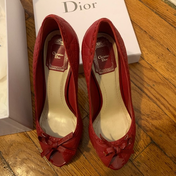 Shoes - Picture 1 of 5